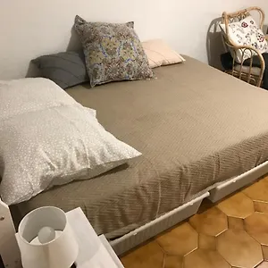 In The Center Of Appartement